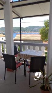 En balkon eller terrasse på Moki