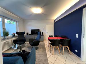 Ein Sitzbereich in der Unterkunft Wohnung für 4 Pers in Sechtem bei Köln/Bonn, DB-Anschluß