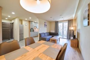 Η κουζίνα ή μικρή κουζίνα στο LAGUNA Villa Fonte 16 z garażem