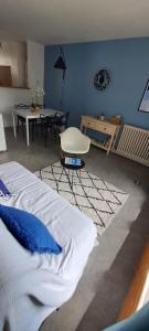 Posteľ alebo postele v izbe v ubytovaní Appartement 2 à 4 personnes Luchon centre