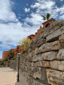 Φωτογραφία από το άλμπουμ του Your Oasis of Luxury and Leisure at Gazules Del Sol in Marbella area - Benahavis σε Εστεπόνα