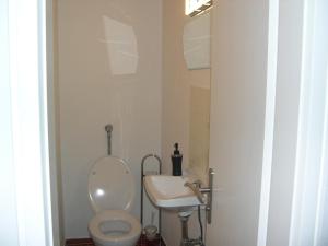 Ένα μπάνιο στο ZV-Scholtz Burghausen, Regerstr.37 P7-5