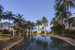 
The swimming pool at or near Coral Sands Beachfront Resort
