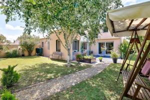 Afbeelding uit fotogalerij van A La Rochelle proche Vélodyssée et parking privé in La Rochelle