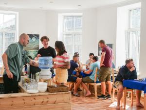 Gæster der bor på Cinnamon Sally Backpackers Hostel
