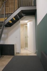 Foto de la galería de Michelangelo Navigli Loft Experience - Via Magolfa en Milán