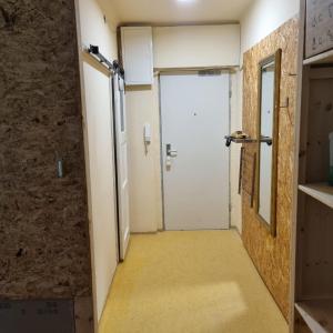 a corridor with a door in a room at Appartement free WiFi in Breitenau am Hochlantsch