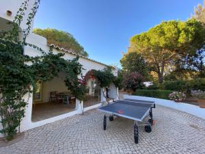 Sadržaji za stoni tenis u ili blizu objekta Casa dos Arcos - Penina Villa