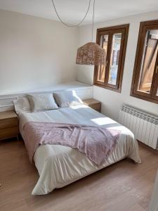 Postel nebo postele na pokoji v ubytování TramaCalm