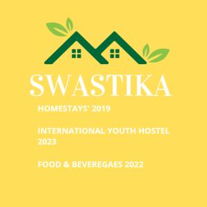 een logo voor een restaurant met twee huizen bij International Youth Hostel and Homestay Kurseong Bazar in Kurseong