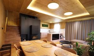 Kuchyň nebo kuchyňský kout v ubytování CHALET COBURG