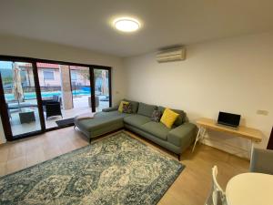 Galeriebild der Unterkunft POP'S POOL PLACE in Sečovlje