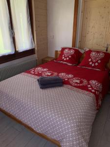 Postel nebo postele na pokoji v ubytování Le clair logis