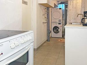 Cucina o angolo cottura di Holiday home SÖLVESBORG X