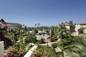 Bazén v ubytování Saphir Hotel & Villas nebo v jeho okolí