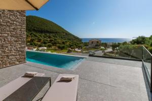 Φωτογραφία από το άλμπουμ του The View Hotel Sofas Coastal Retreat στην Πέρδικα