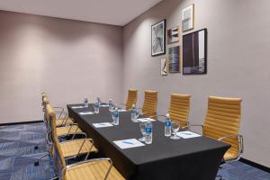 Four Points by Sheraton Desaru商务区和/或会议室