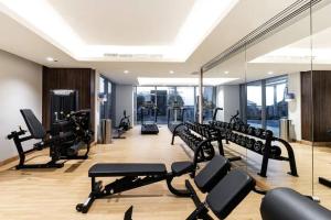 Fitness centrum a/nebo fitness zařízení v ubytování Große Penthouse 170m2 Luxury Wohnung Business Bay Premium Canal View