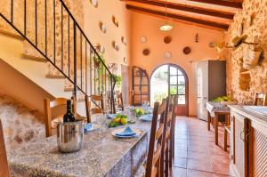 Posezení v ubytování CAN TROBAT - Gran Villa Mallorquina con piscina