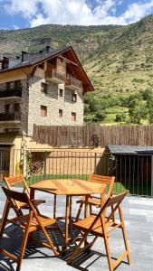 Nespecifikovaný výhled na hory nebo výhled na hory při pohledu z apartmánu