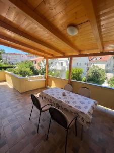 Balkón nebo terasa v ubytování Apartments and Rooms Markovski
