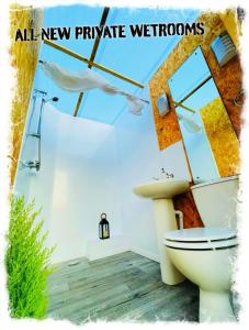 CAYORETREAT LUXURY BELL TENT的一间浴室