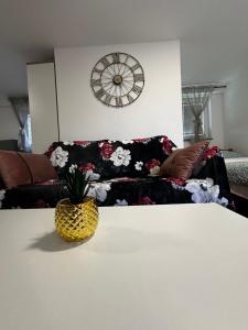 Apartment Radić 1客房内的一张或多张床位
