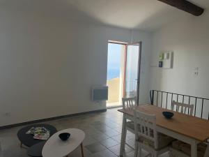 Gambar di galeri bagi Au cœur du village , vue mer di Roquebrune-Cap-Martin
