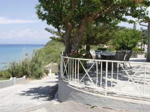 Galería fotográfica de Villa in Corfu with Pool near Gialos Beach en Astrakeri