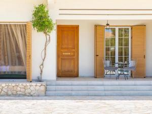 Gambar di galeri bagi Villa in Armenoi with Private Pool & BBQ 