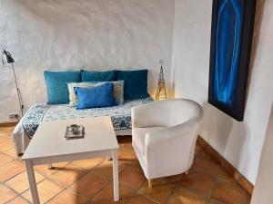 Posezení v ubytování Finca PrivateGardens DoubleBed FreeP Tv Wifi