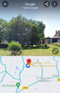 une capture d'écran d'une carte avec une maison en arrière-plan dans l'établissement Studio L'audrerie., à Saint-Pardoux-Corbier