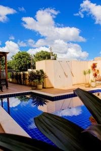 Bazén v ubytování Hotel Rochedo, Penedo - Alagoas nebo v jeho okolí + 21 fotografií