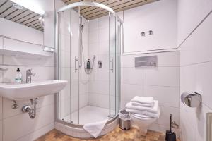 Koupelna v ubytování Landhotel Fuchs