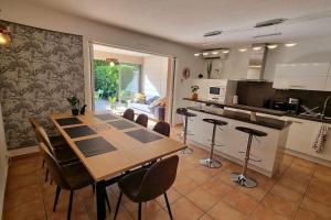 Imagen de la galería de Plage à pied : Mini villa Saint-Cyprien, en Lecci 7 fotos más