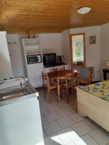 Η κουζίνα ή μικρή κουζίνα στο Le Vintage