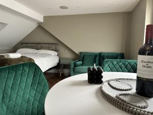 Tempat tidur dalam kamar di Super deluxe apartment