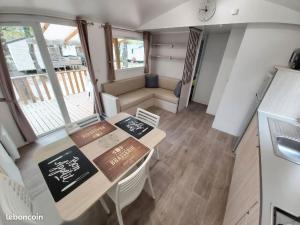 Gallery image of Mobil home climatisé 6pers. 3CH camping domaine de chaussy 5* Ardèche in Lagorce