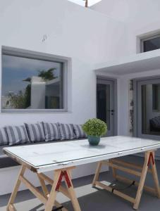 Galeriebild der Unterkunft Stela caldera view cave/private mini pool/jacuzzi in Akrotiri