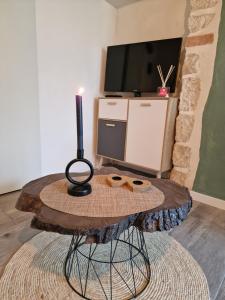 Studio de charme avec douche Hammam tesisinde mutfak veya mini mutfak