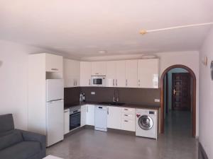 Zdjęcie z galerii obiektu Victoria Court 2- lovely apartment 25 w Aronie