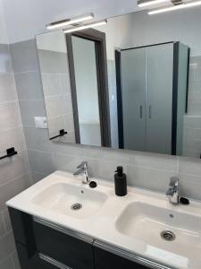 Zdjęcie z galerii obiektu Villa La Fuente w mieście Mondrón