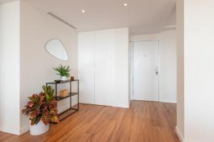 Zdjęcie z galerii obiektu Luxury beach/port apartment w Maladze