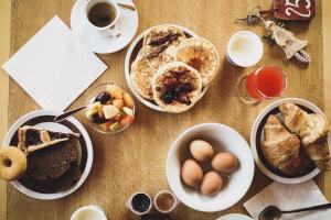 Svečiams siūlomi pusryčių variantai apgyvendinimo įstaigoje Hotel D'La Varda