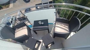 En balkong eller terrasse på Villa Infinity