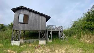 Budova, kde se prázdninový dům nachází