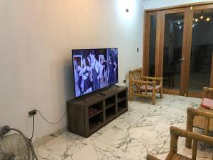 En TV eller et underholdningssystem på La Casa de Don Javier