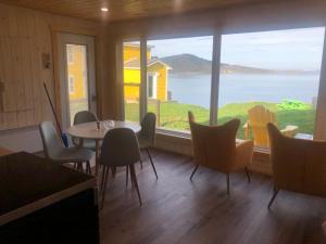 GriguetにあるPetals oceanview villa near LAnse aux Meadowsのギャラリーの写真 +21枚の写真