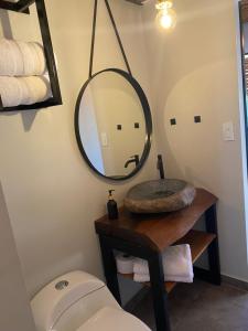 Glamping Las Rocas的一间浴室