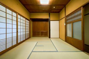 Fotografie z fotogalerie ubytování 一棟貸切宿 空と家 本棟 v destinaci Tadotsu